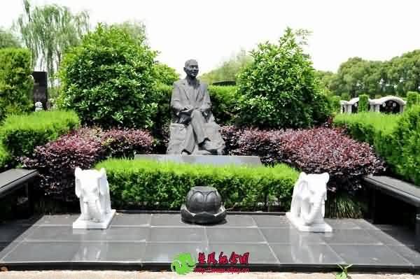 双凤纪念园艺术墓地