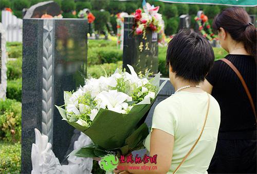 当代公墓建筑空间的纪念性表达