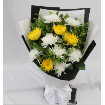 厦门公交集团祭扫烈士陵园，缅怀革命先烈