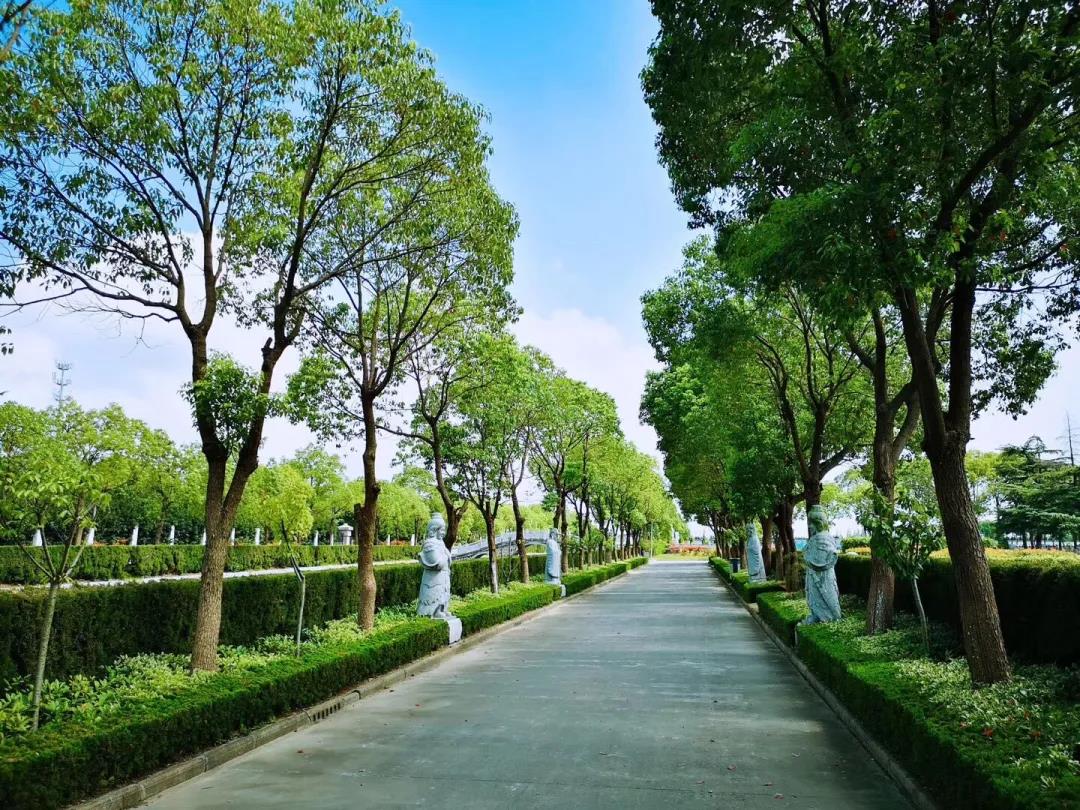 双凤纪念园神道